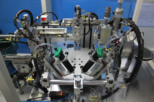 Automatic Gule Dispensers.jpg